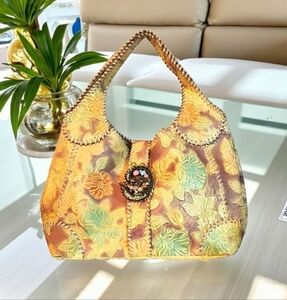 VTG Sharif Women's Bag NWOT